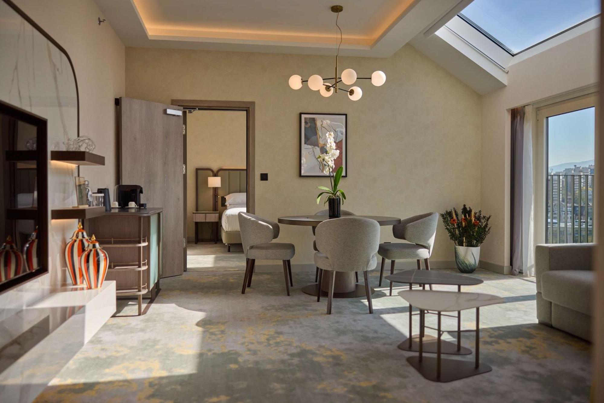Hilton Sofia Hotel Kültér fotó